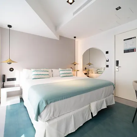 Puerto De La Luz By Pierre & 3* Las Palmas de Gran Canaria