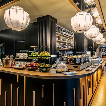 Puerto De La Luz By Pierre & 라스팔마스