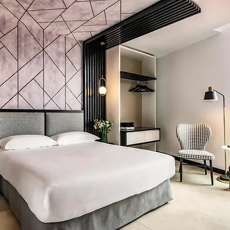 Puerto De La Luz By Pierre & 라스팔마스